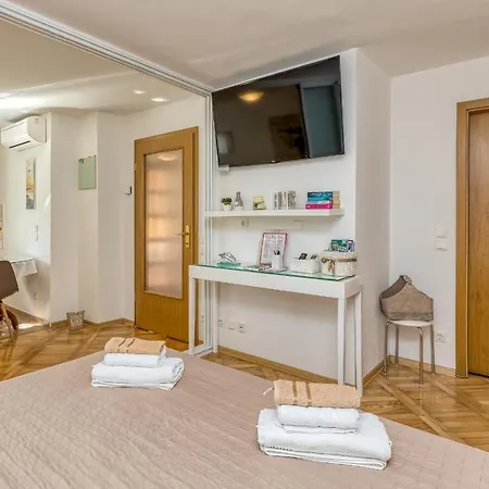 Lili Kastav Apartment